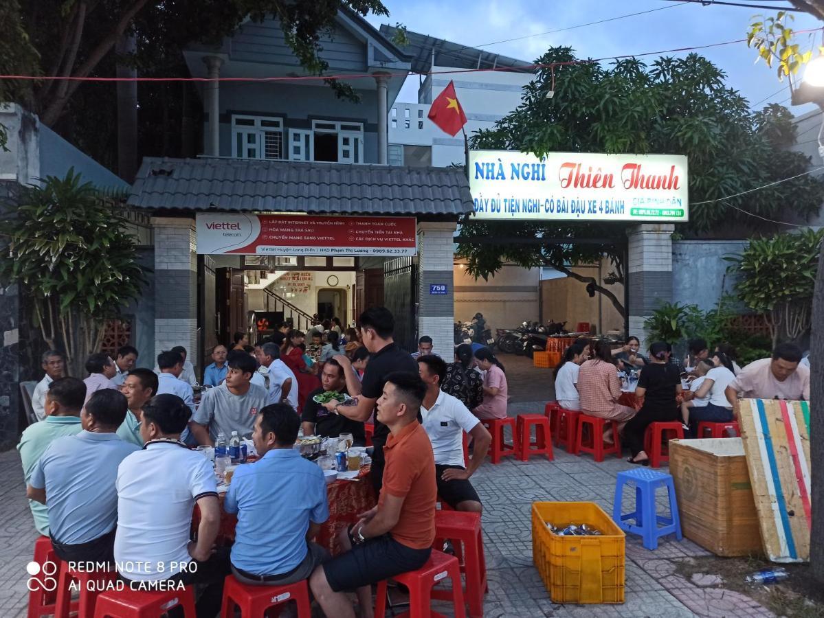 Nha Nghi Thien Thanh Лонг Хай Екстериор снимка