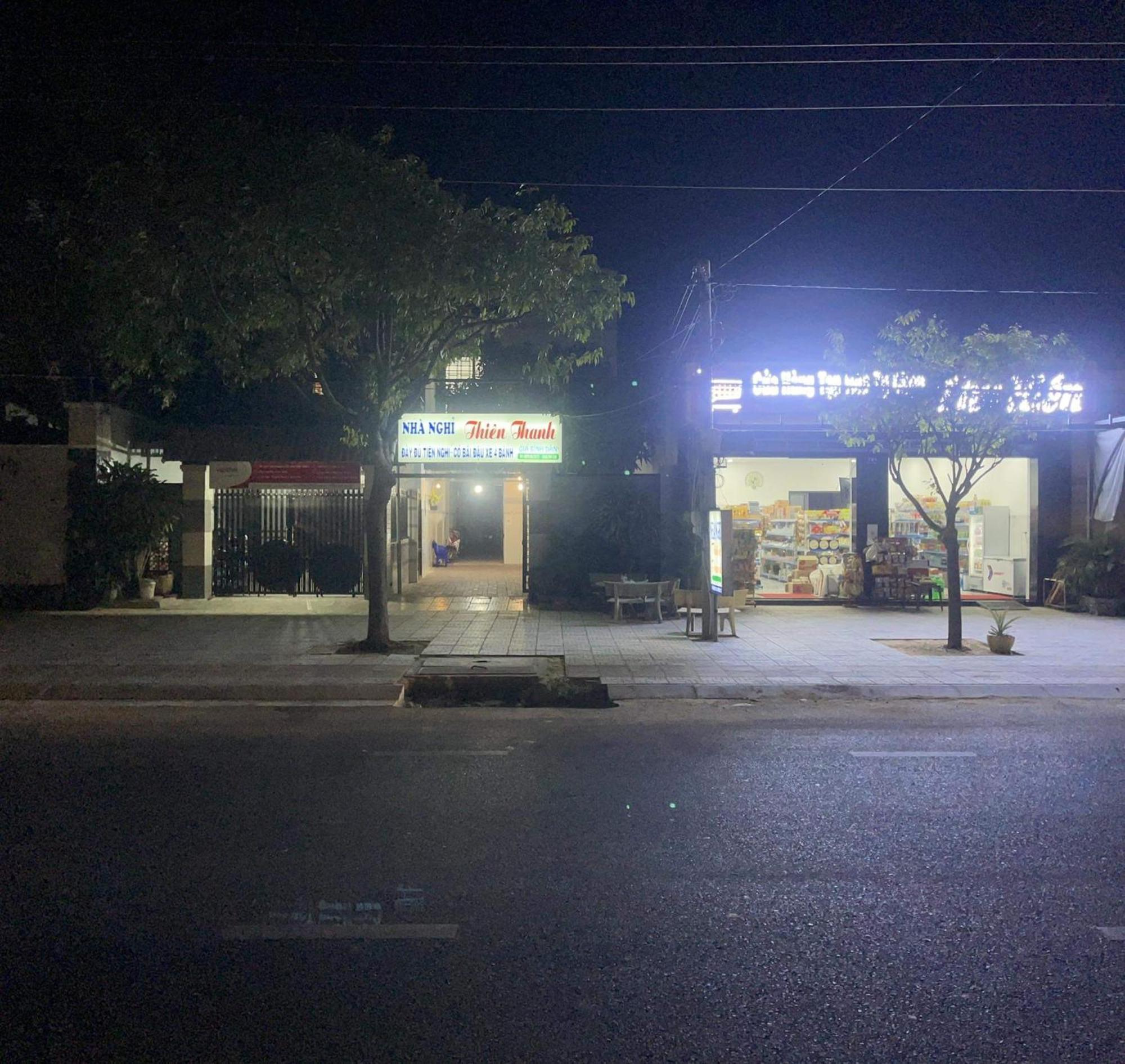Nha Nghi Thien Thanh Лонг Хай Екстериор снимка